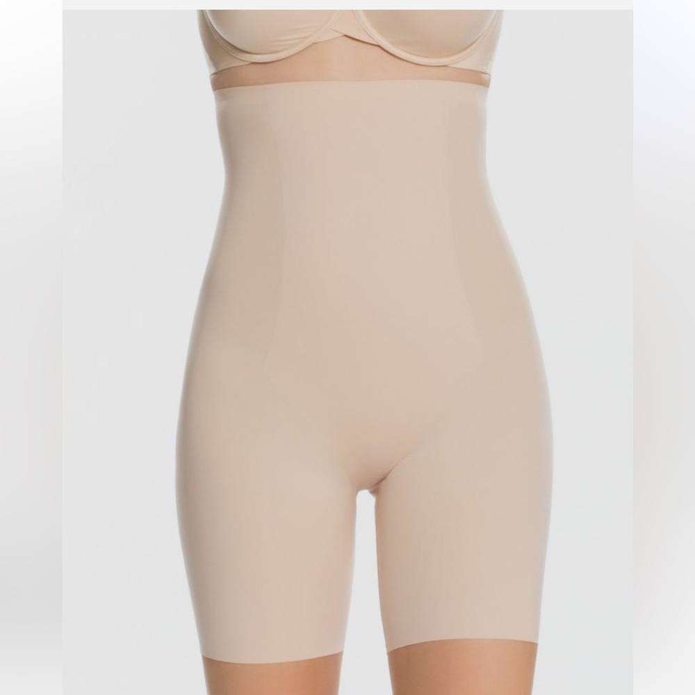 Spanx thinstincts High-Waisted Mid-Thigh Short 10006R shapewear nude size large